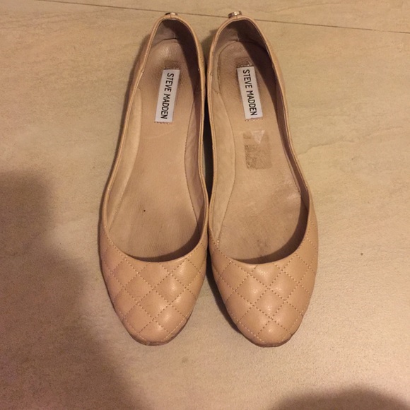 Beige Steven madden flats