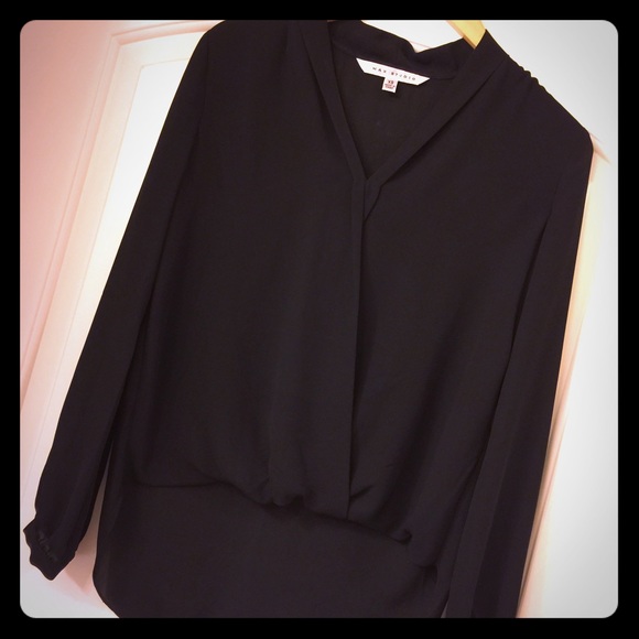 Max studio black top