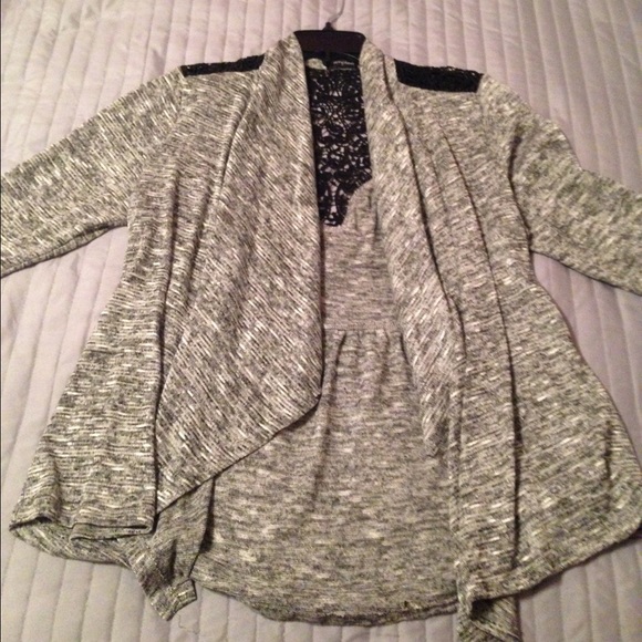 🔥Traded🔥 Cute sweater ✨