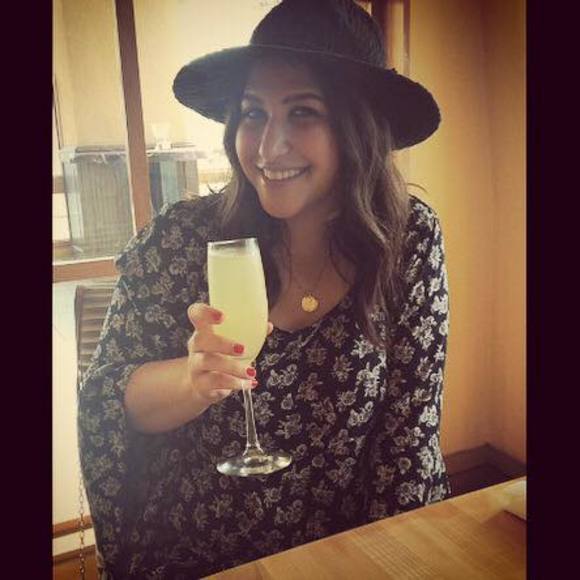 Meet your Posher, Nikoo - Picture 1 of 1