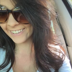 Meet your Posher, Madeline