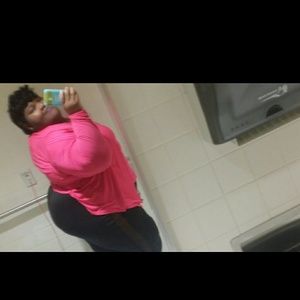 Meet your Posher, Tanisha