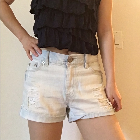 High waist jean shorts - Picture 2 of 3