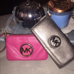 Michael Kors wristlet and wallet bundle