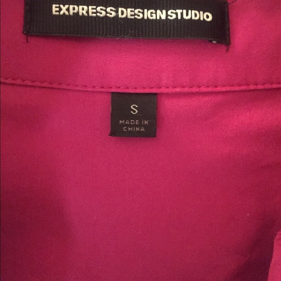 Express button down blouse - Picture 2 of 3