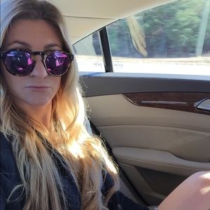 Meet your Posher, Amber