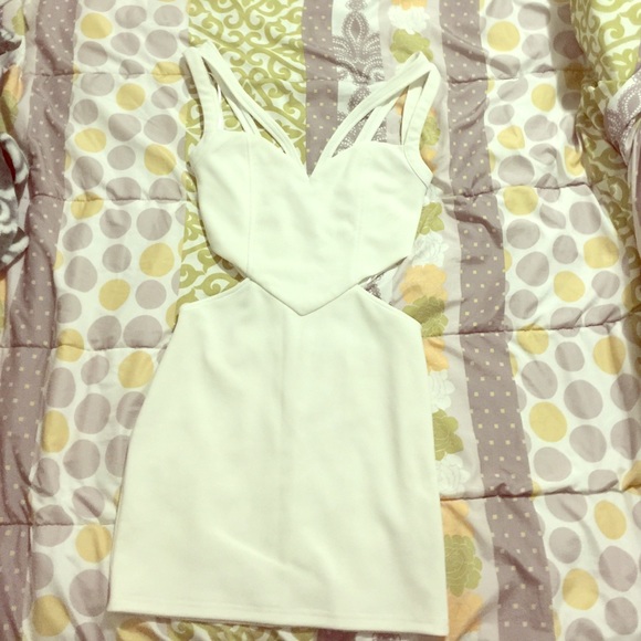 Bundle: 2 criss cross tops and Tobi white mini