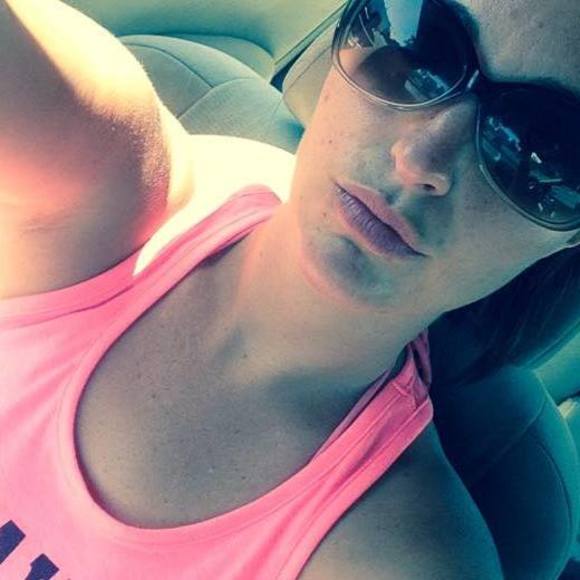 Meet your Posher, Danielle - Picture 1 of 1