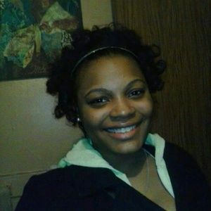 Meet your Posher, Antonia