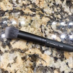 Mac Cosmetics brush
