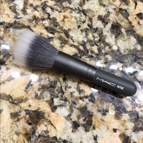 Mac Cosmetics face brush