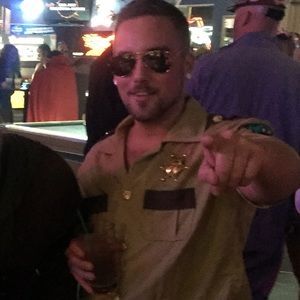 Meet your Posher, Travis