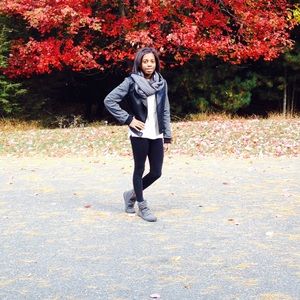 Meet your Posher, Alana