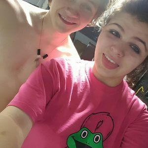 Meet your Posher, Logan m.