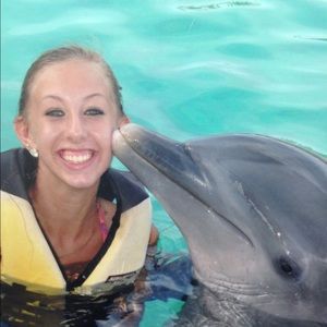 Meet your Posher, Kendra