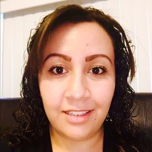 Meet your Posher, Araceli