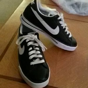 NWOT Nike Sneakers
