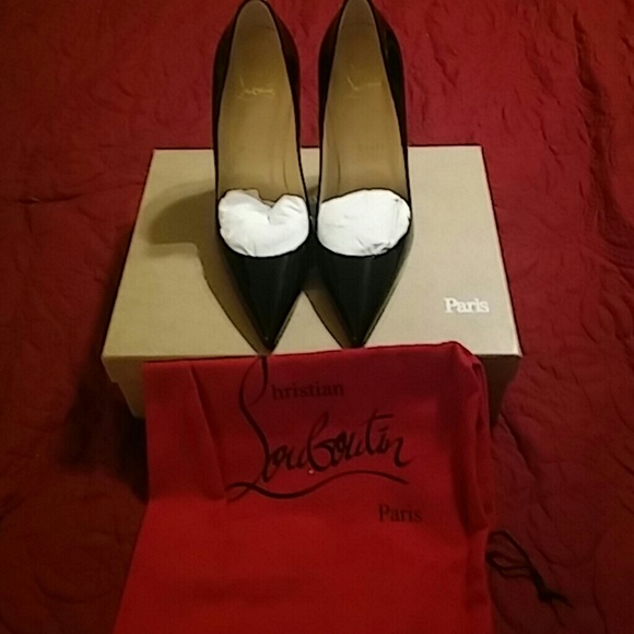 Shoes - Picture 2 of 4