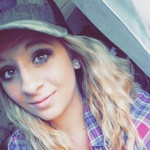 Meet your Posher, Karlie