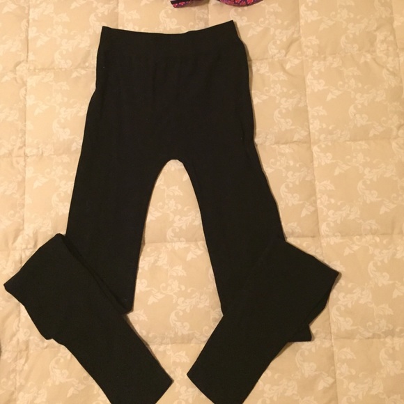 Nikibiki black leggings