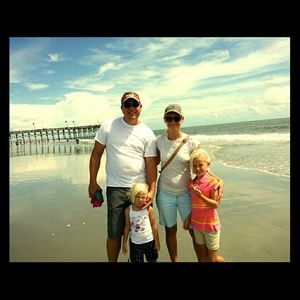 Meet your Posher, Thea