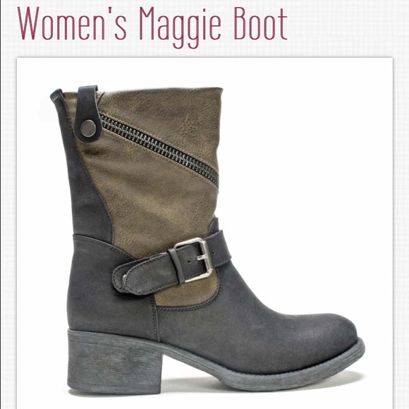 Mukluks Maggie Boot Size 9