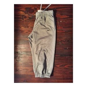 Nike cropped sweatpants.