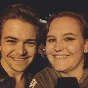 Meet your Posher, Hayley