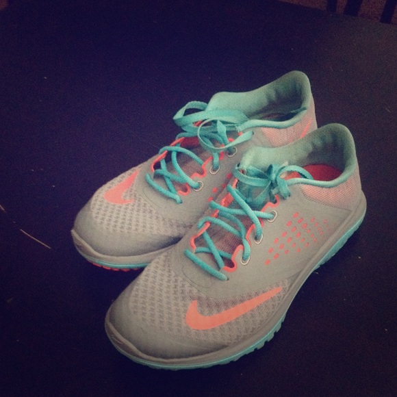 Running nike sneakers