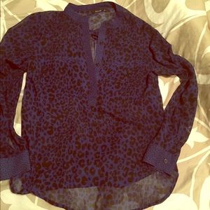 Blue leopard top