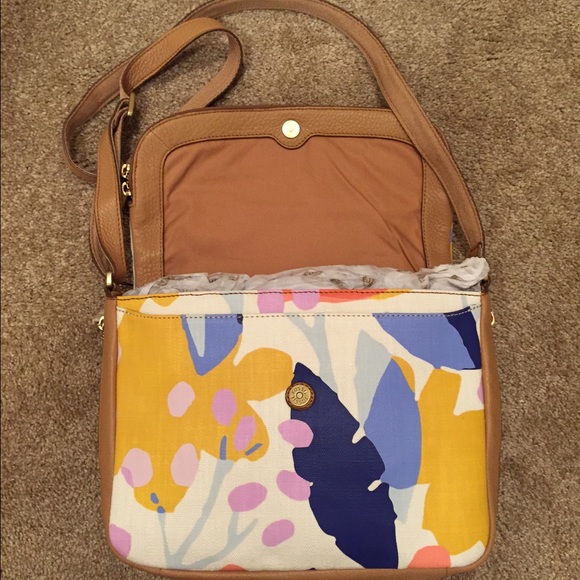 💰Fossil Preston Fabric Large Flap Crossbody - Picture 3 of 4