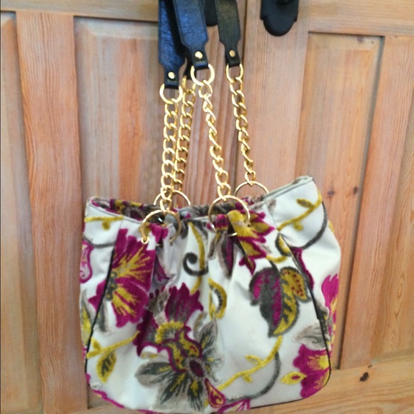 Glenda Gies Purse