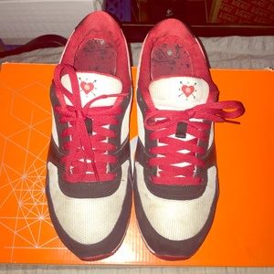 NIKE Women's Love Lightweight Tennis shoes