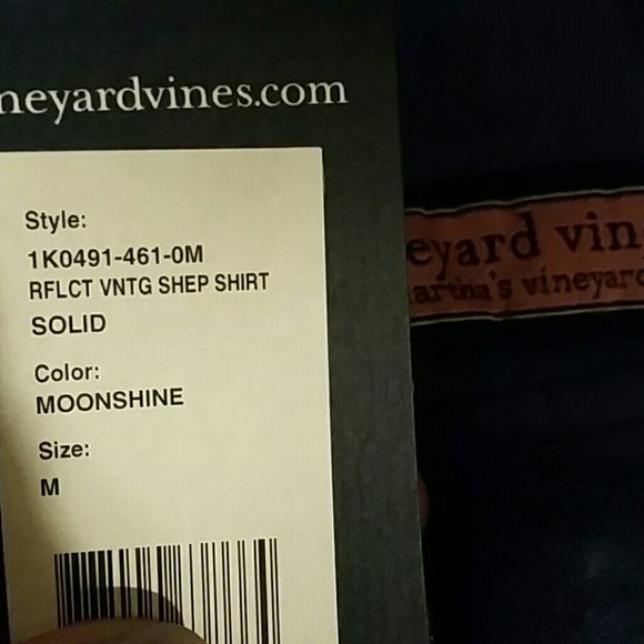 Vineyard vines - Picture 2 of 4