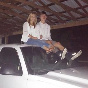 Meet your Posher, Katelyn