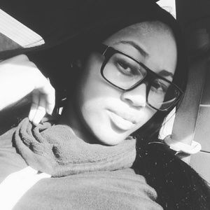 Meet your Posher, Tiara