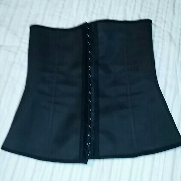 Waist trainer size small