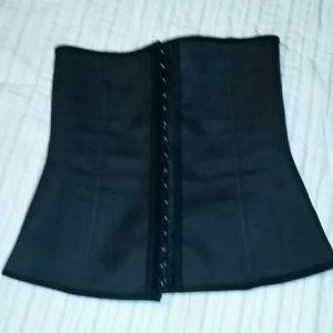 Waist trainer size small