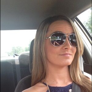 Meet your Posher, Erin