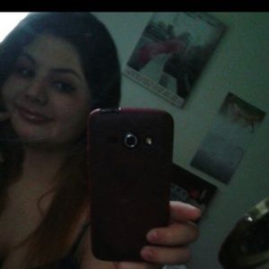 Meet your Posher, Mayra