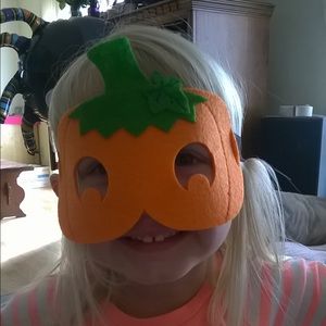 Meet your Posher, Liz