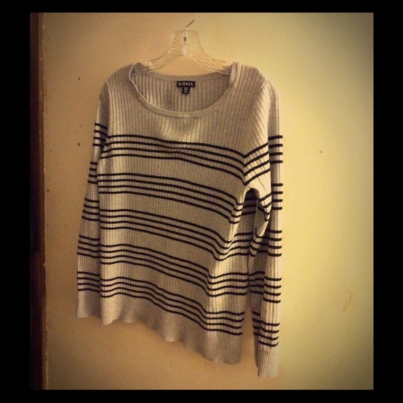 George gray and black sweater