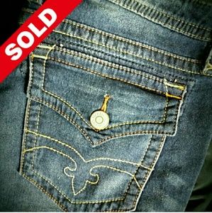 #10) New Rock Revival Jessica Skinny 33x33