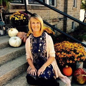 Meet your Posher, Paula