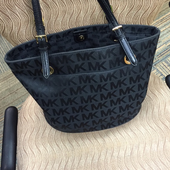 Black & Gold MK purse