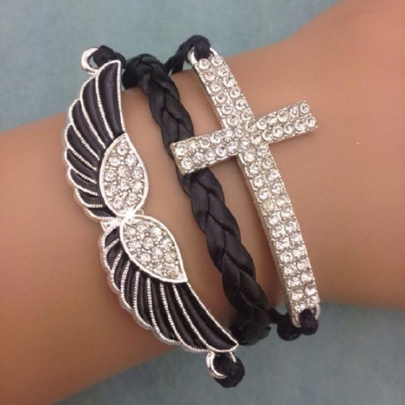 Jewelry - Cross & Wings Bracelet✨2 available✨