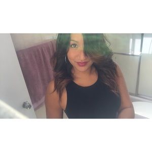 Meet your Posher, Ana