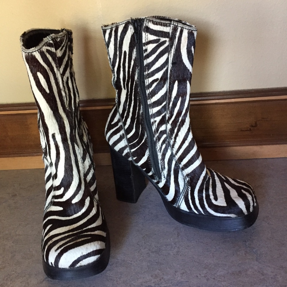 Sexy Funky Zebra Print Boots