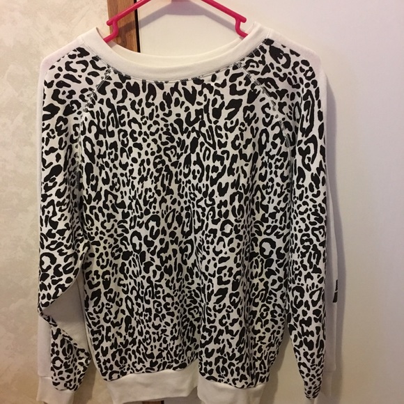 💖SALE💖Victoria's Secret PINK sweater