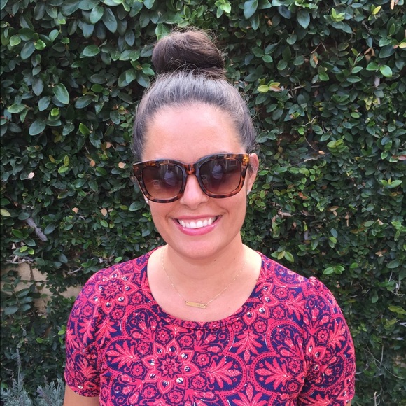 Meet your Posher, Danielle